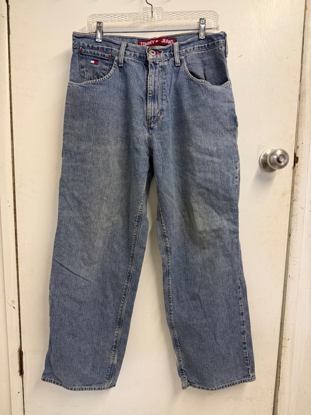 Tommy Hilfiger Men's Light Blue Relaxed Straight Jeans